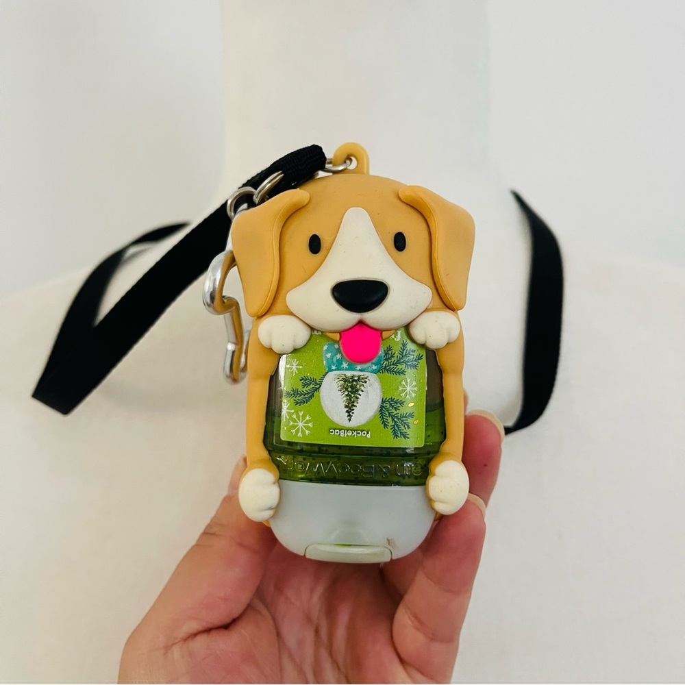 🌹 Bath and Body Works Dog Leash Poop Bag Hand Sanitizer Holder